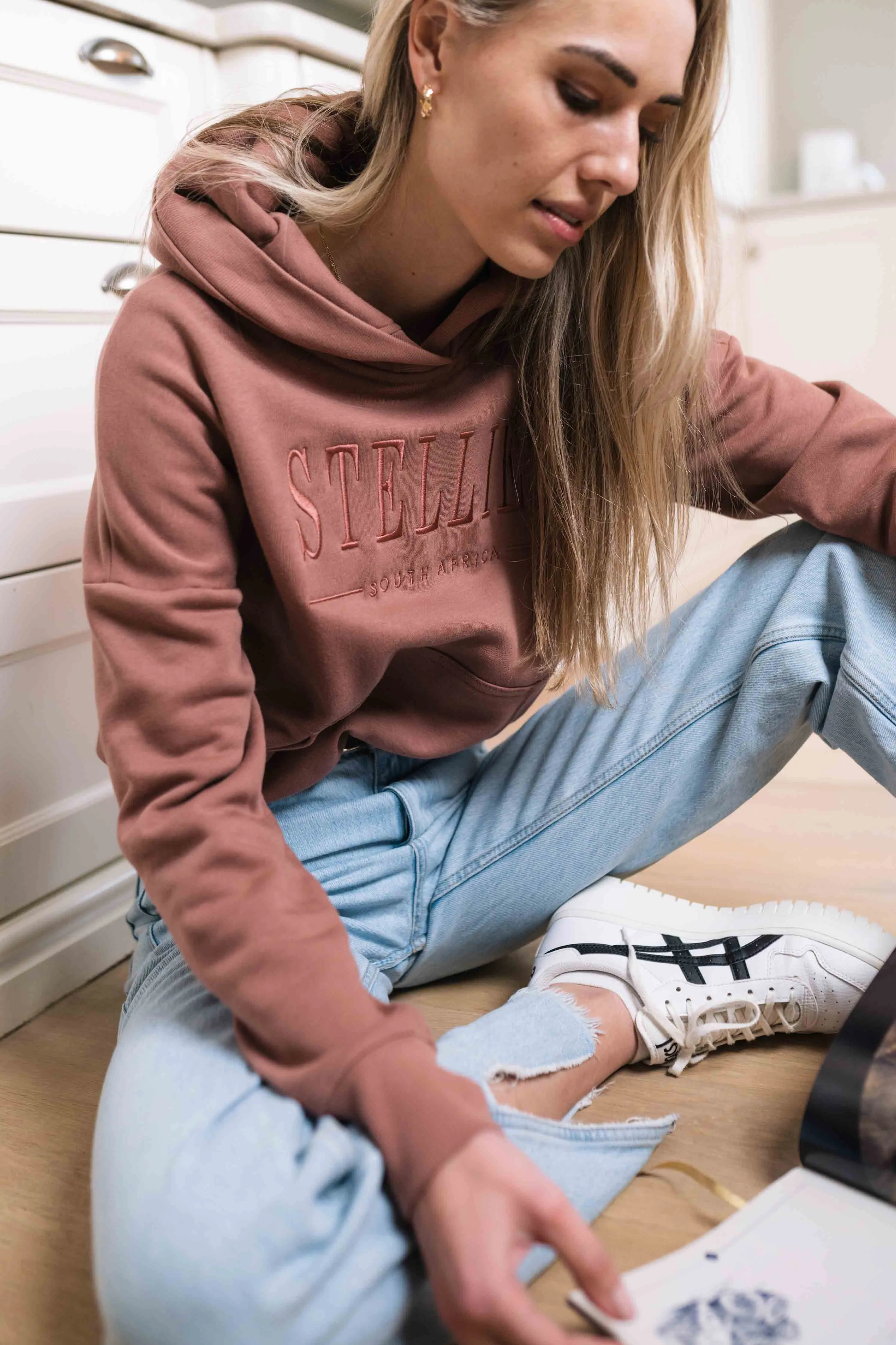 Daydreamer Fleece Hoodie in Prune