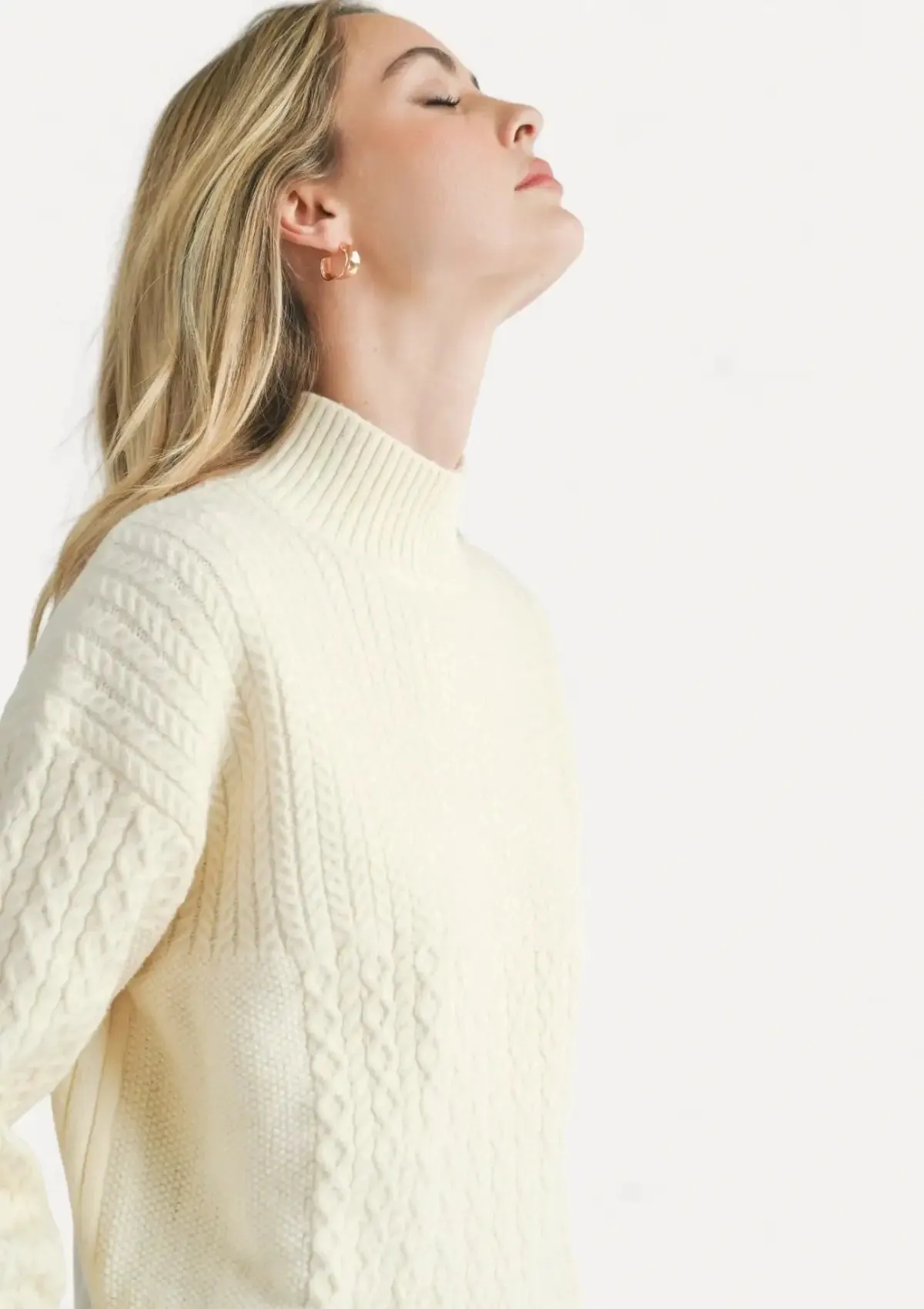 Liss Turtleneck Sweater - Ivory